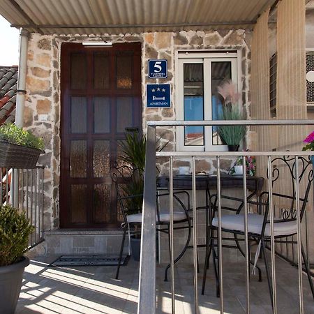Apartment City Vibe, Great Location! Σίμπενικ Εξωτερικό φωτογραφία