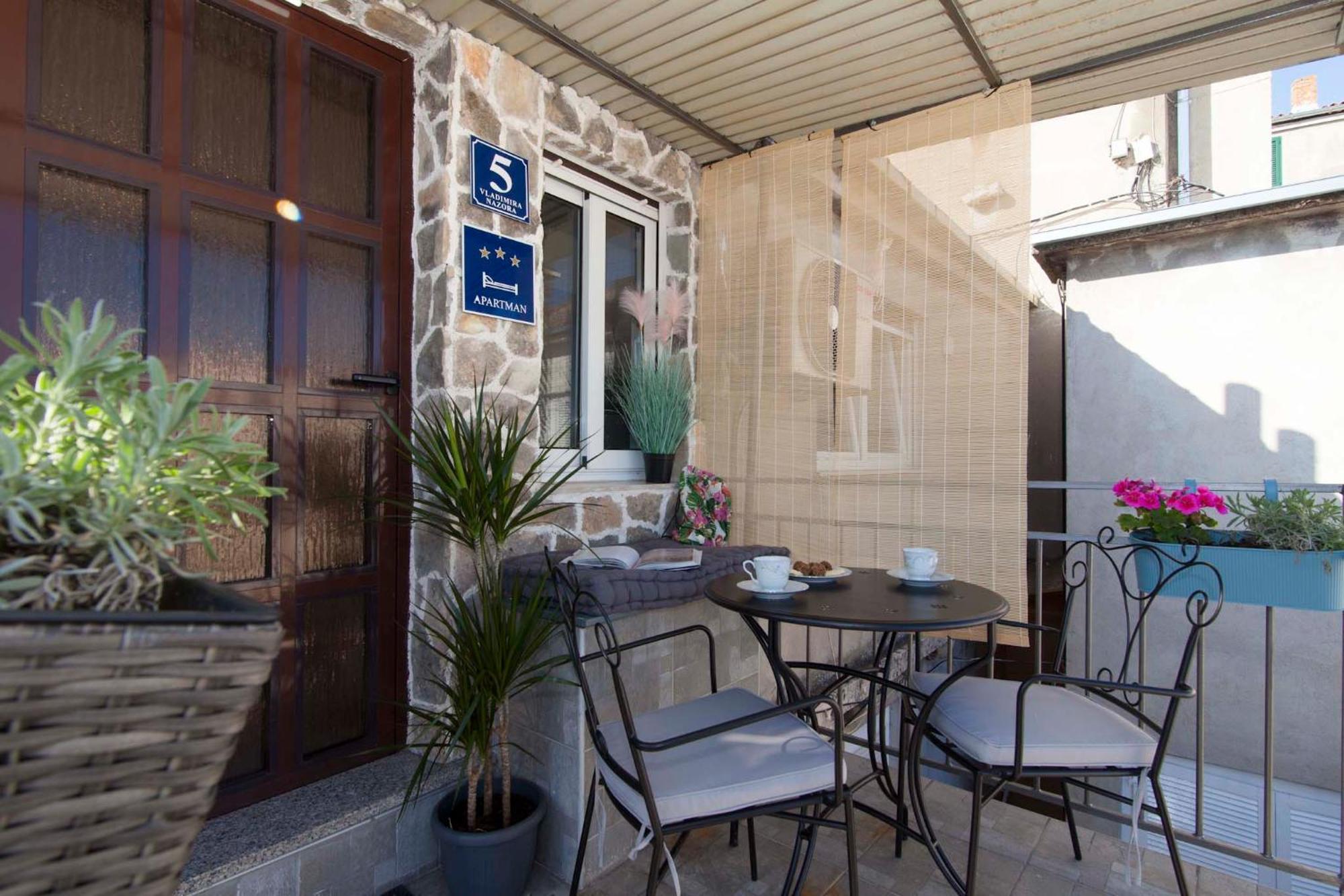 Apartment City Vibe, Great Location! Σίμπενικ Εξωτερικό φωτογραφία