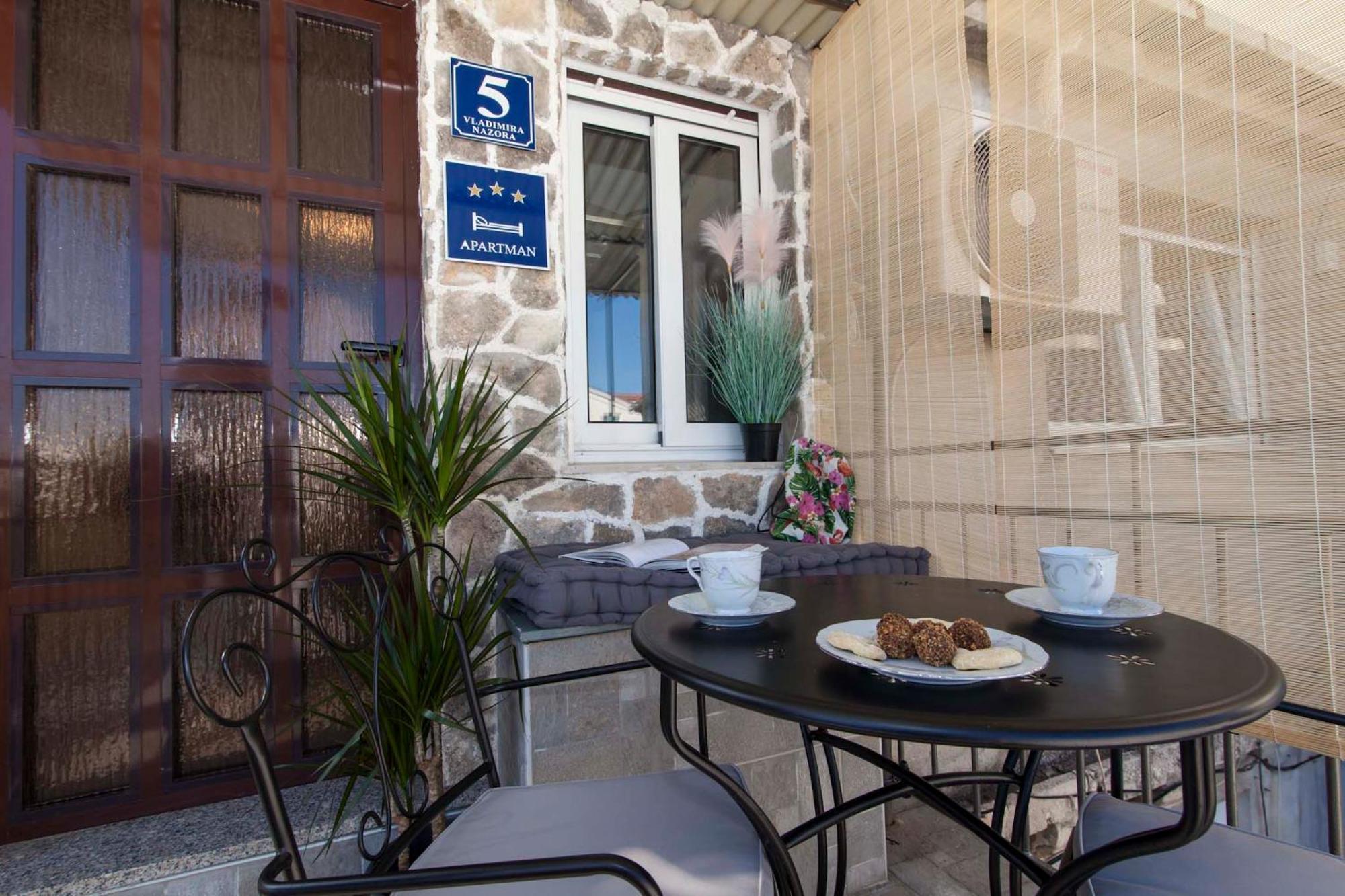 Apartment City Vibe, Great Location! Σίμπενικ Εξωτερικό φωτογραφία